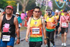 BIB: 45604, 46109
                            <button type="button" onclick="openModal(9907152)" class="btn btn-primary btn-sm float-right btn-popup" data-toggle="modal" data-target=".modal-high-quality">
                        <i class="fas fa-shopping-cart"></i> Add to Cart
                    </button>
                                            <button type="button" onclick="isThisMe(9907152, true)" class="btn btn-success btn-sm float-right btn-popup btn-isme hidden" data-toggle="tooltip" data-placement="bottom" title="นี่คือรูปของคุณใช่ไหม คลิกที่นี่เพื่อเอาเข้าอัลบั้ม">
                        <i class="fas fa-plus"></i> Add to album
                    </button>
                    <button type="button" onclick="isThisMe(9907152, false)" class="btn btn-warning btn-sm float-right btn-popup btn-isnotme hidden">
                        <i class="fas fa-ban"></i> Remove from album
                    </button>